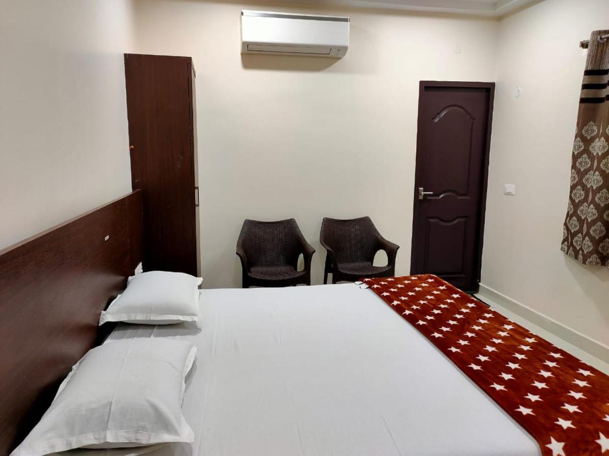 Sri Krishna Residency Hotel Eluru Eksteriør billede